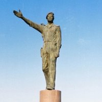 Памятник Саддаму Хусейну :: Игорь Матвеев 