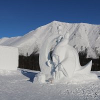Снежные фигуры в Хибинах :: Ольга 