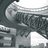 Конструкция эскалатора Небоскреба Умэда Umeda Sky Building Осака Япония :: wea *