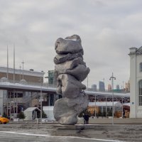 Памятник большой Фекалии :: Yuriy V