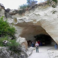Вход в Колокольную пещеру. :: Светлана Хращевская