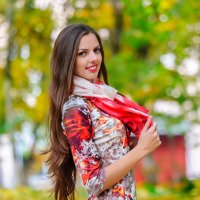 Осенний портрет девушки :: Анатолий Клепешнёв