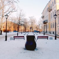 Памятник котлу в центре Кронштадта. :: Лия ☼