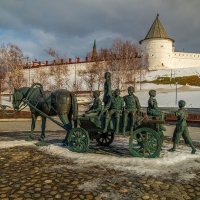 Памятник благотворителю в Казани :: Андрей Дворников