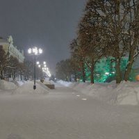 Ночная прогулка :: Виталий Бобров