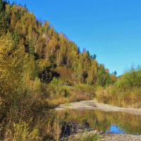Осенняя дорога вдоль реки :: Сергей Чиняев 