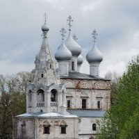 Старая церковь :: Андрей Синявин