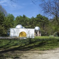 Обсерватория в детском  парке :: Валентин Семчишин