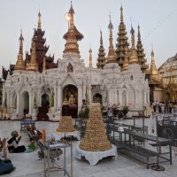 Золотая пагода Шведагон в Янгоне, Мьянма :: Олег Ы