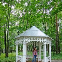 Беседка в старинном парке :: Raduzka (Надежда Веркина)
