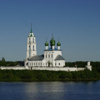 Церковь Троицы Живоначальной :: Сергей Беляев