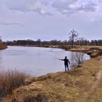 Мартовская рыбалка на Десне :: Евгений 