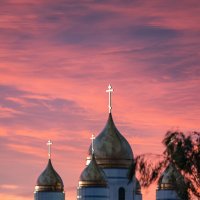 Купола Храма  Христа Спасителя. Вечерний Калининград :: Андрей Божков