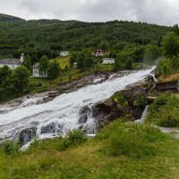 Городок с водопадом :: Марина (M@rka)