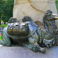 Фрагмент памятника Пржевальскому в Александровском саду. :: Валерий Новиков