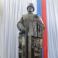 Памятник С.П.Дягилеву в Перми :: Лидия Бусурина