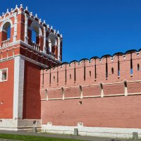 Стена и башня Донского монастыря :: Алексей Р.