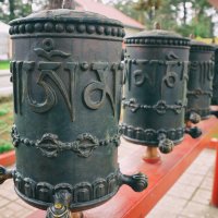 Молитвенные барабаны в Иволгинском дацане :: Татьяна Маркова