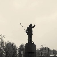 Памятник металлургам :: Gopal Braj