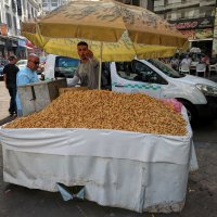 Торговец орехами. Касабланка, Марокко :: Олег Ы