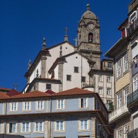 Слоистый город Порто (Португалия) :: Alexander Amromin