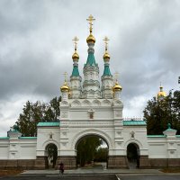 Главные ворота Серафимо-Дивеевского монастыря :: Алексей Р.