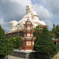 Небольшой сидячий Будда, Вьетнам :: svk *