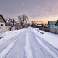 Вечерком зимним по улице детства ... :: Евгений Хвальчев