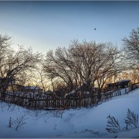 "В снегу. Закоулки"© :: Владимир Макаров