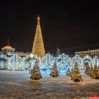 Новогодний городок в Белгороде :: Игорь Сарапулов