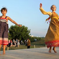 Танцы в Коломенском :: Владимир59 