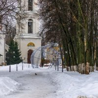 Дорожка к Успенскому собору. :: Анатолий. Chesnavik.