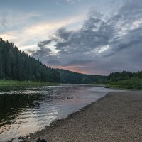 Река Чусовая в розовом закате лета... :: Наталья Меркулова