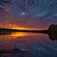 Закат на озере Ториковское :: Владимир Кузнецов