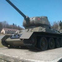 Танк, Т-34, в Словакии. Фотография 2016 года. :: Aleksejs Skripko