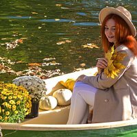 Девушка в лодке :: Валентин Семчишин