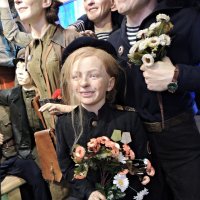 Девушка с цветами. :: Ната57 Наталья Мамедова