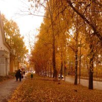 Дегтярск осенью. :: Иван Обожин