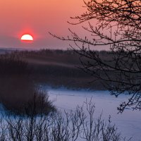 Закат над рекой Ухта. :: Николай Зиновьев