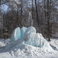 Судогодский фонтан в морозную зиму :: Сергей Цветков