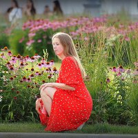 цветы и девушки :: Олег Лукьянов