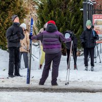 Вступительное слово учителя физкультуры перед сдачей зачёта по лыжам. :: Анатолий. Chesnavik.