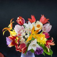 Тюльпаны и цветок каштана :: Ольга Бекетова