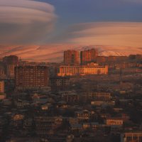 Ереван на исходе дня. Февраль 2023 :: Дмитрий Шишкин