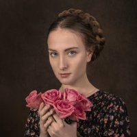 Портрет с розами :: Lyudmyla Pokryshen