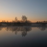 Весеннее утро на лесном озере. :: Виктор Евстратов