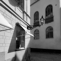 Фонари и окна старого города Стокгольм Швеция :: Alm Lana