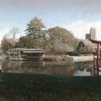 Панорама японского пруда в Бруклинском ботаническом саду :: Олег Чемоданов