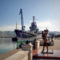 Памятник жёнам моряков :: Andrey Lomakin