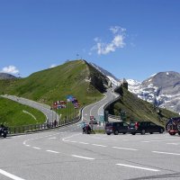 Высокогорная альпийская дорога... :: Galina Dzubina
